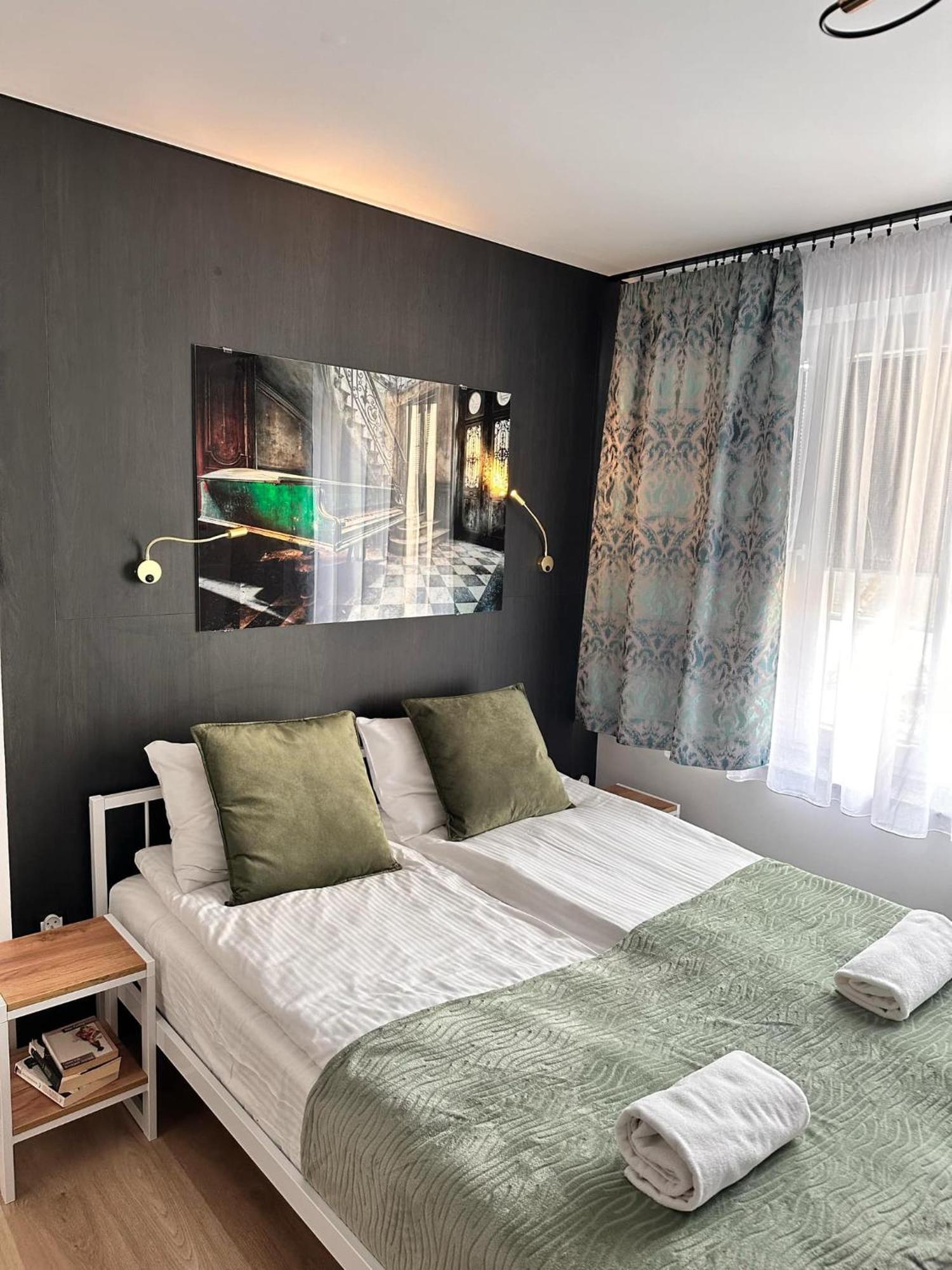 Apartament W Rynku - Duszniki- Zdroj Lägenhet Duszniki Zdrój Exteriör bild